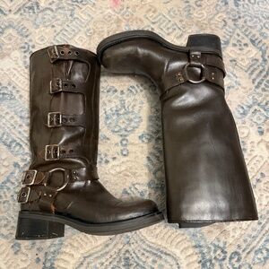 Steve madden ROCKY BROWN DISTRESSED boots